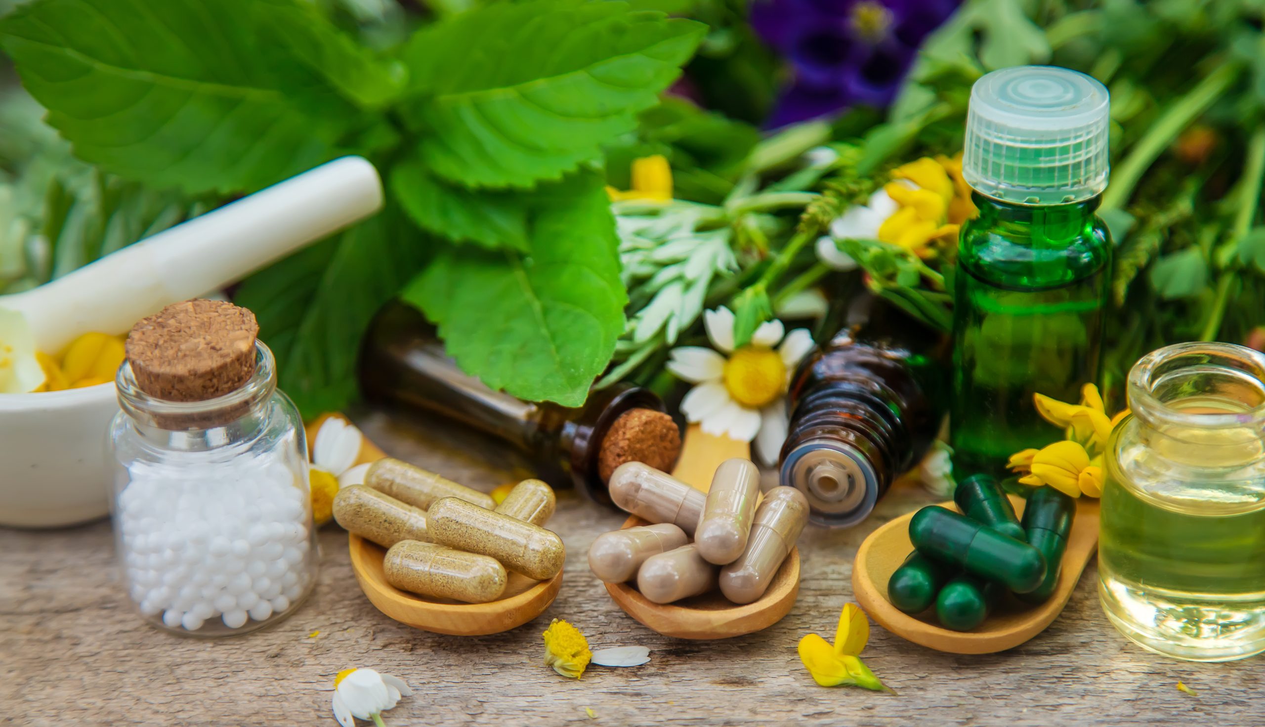 Diferencia entre un medicamento herbario y un suplemento: ¿Qué debes saber?