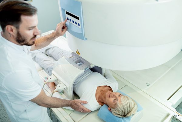 tomografia computadorizada e a ressonância magnética