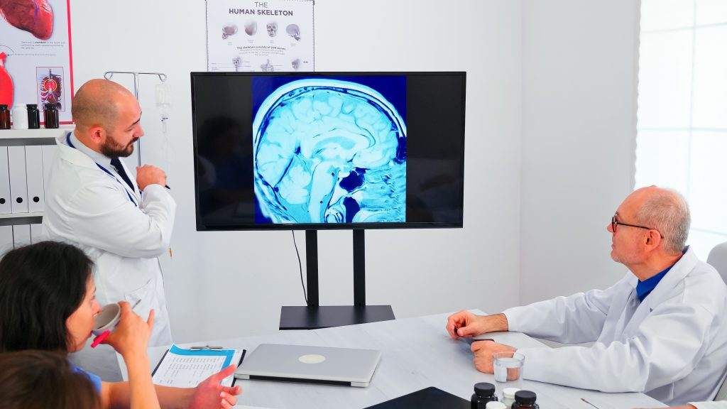 What is the difference between stroke and cerebral hemorrhage? 3 difference between stroke and cerebral hemorrhage